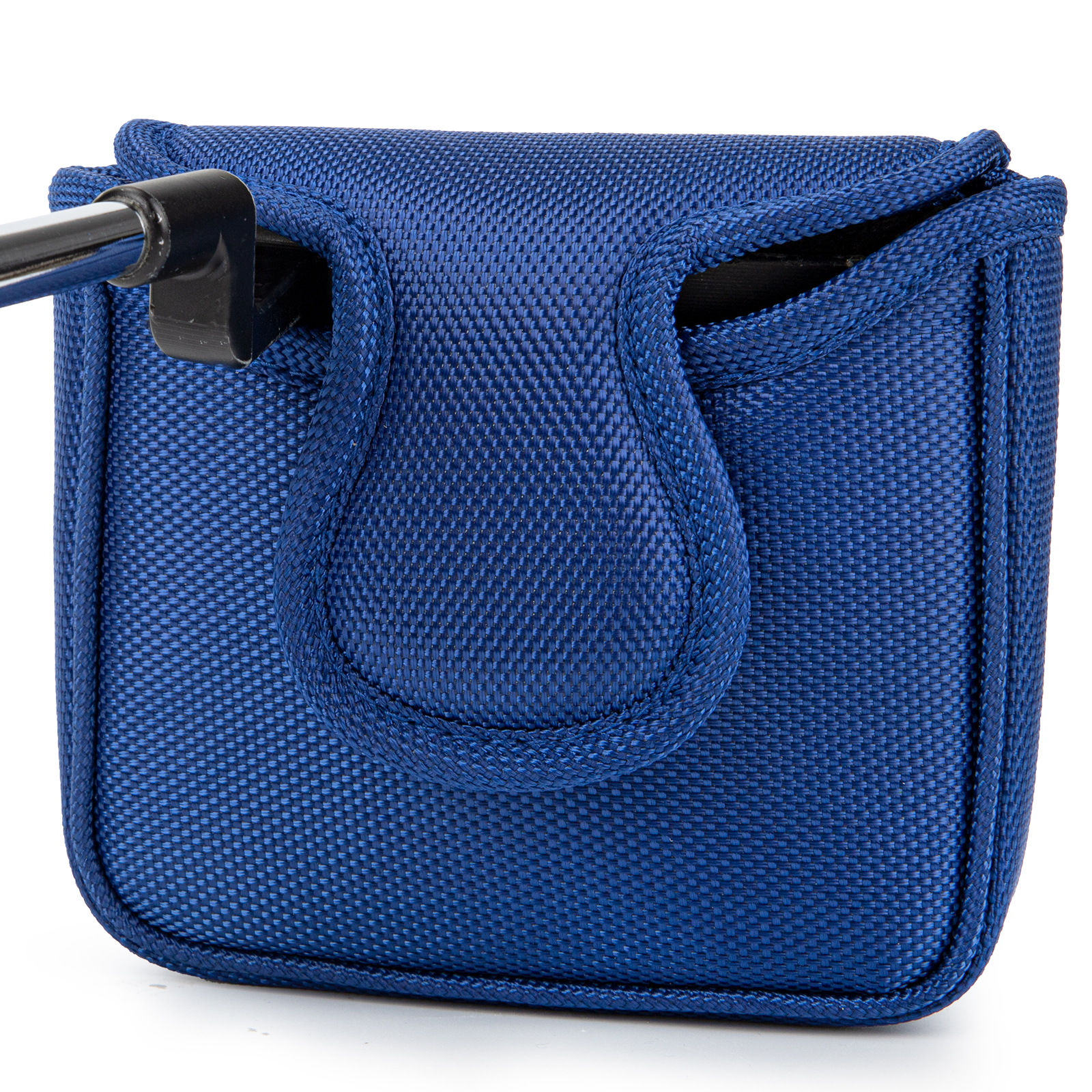 A blue cover is shown with a putter shaft passing through its central opening.